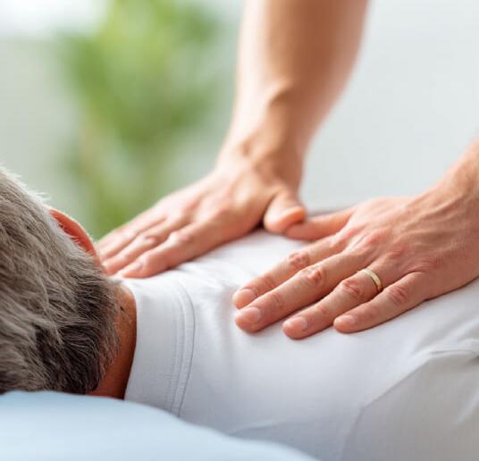 ostéopathie accompagnement séniors